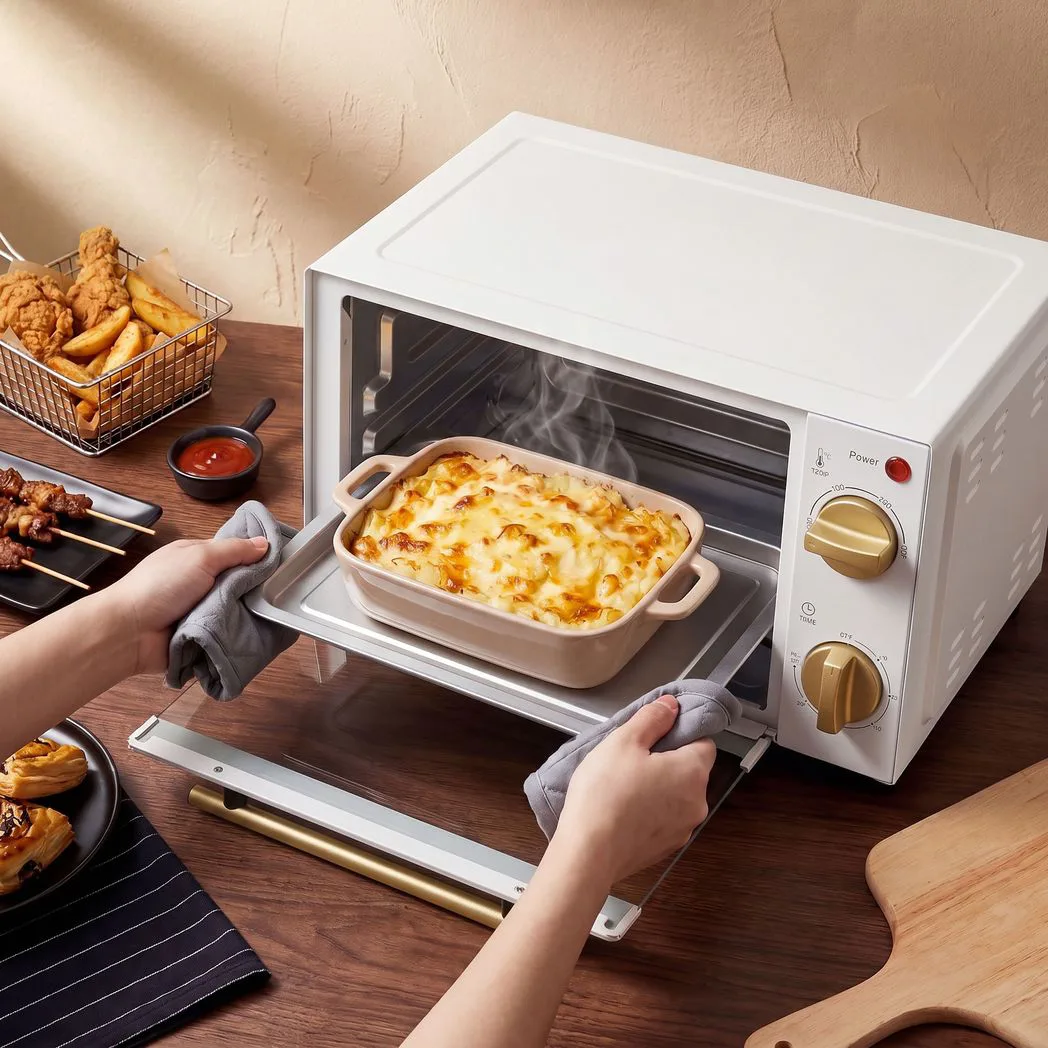 Alternative view of HOMCOM Mini Oven, 9L Countertop Electric Grill, Toaster Oven with Adjustable Temperature and Timer, 750W, White